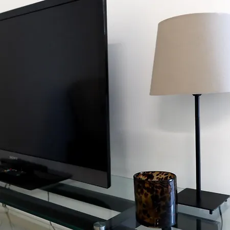 Henniina V Pakkahuone Ii - Center - Free Parking Appartamento